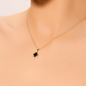 Złota zawieszka 585 z czarną koniczynką – GIL JUBILER